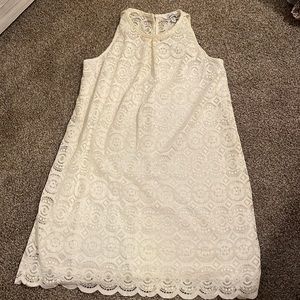 Above the knee cream sleeveless dress size medium